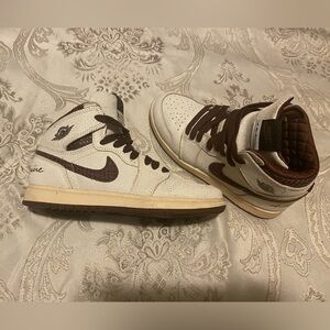 Jordan 1 Retro High OG
A Ma Maniére